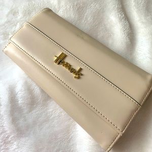 Beautiful harrods wallet/authentic